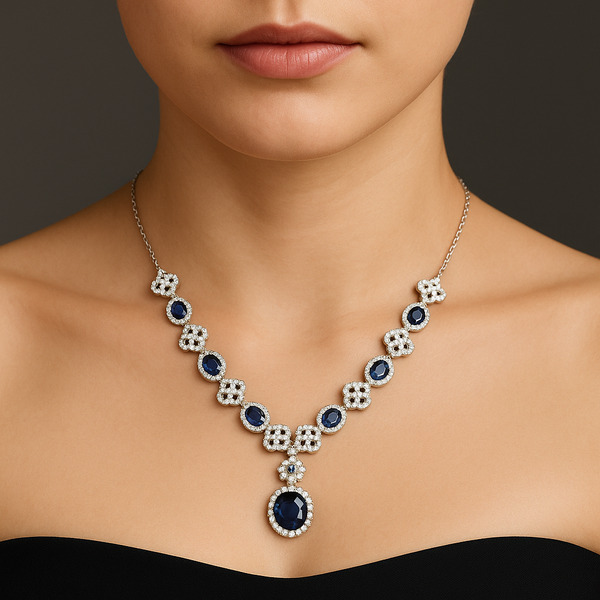 AURA Women's Clover Necklace Chain